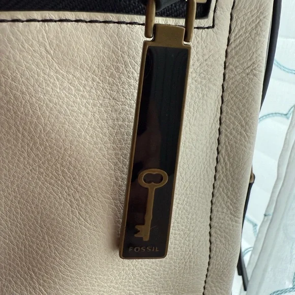 Fossil Bella Satchel - Picture 5 of 12